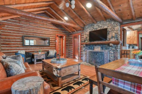 Micah Log Cabin In The Woods with Hot Tub!